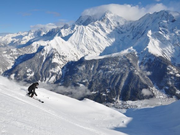 Simon Butler. Fin du hors-piste pour le moniteur britannique de Megève ?