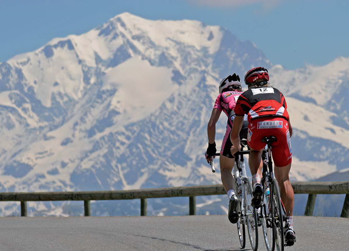 Time Megève Mont Blanc. Folle descente à vélo