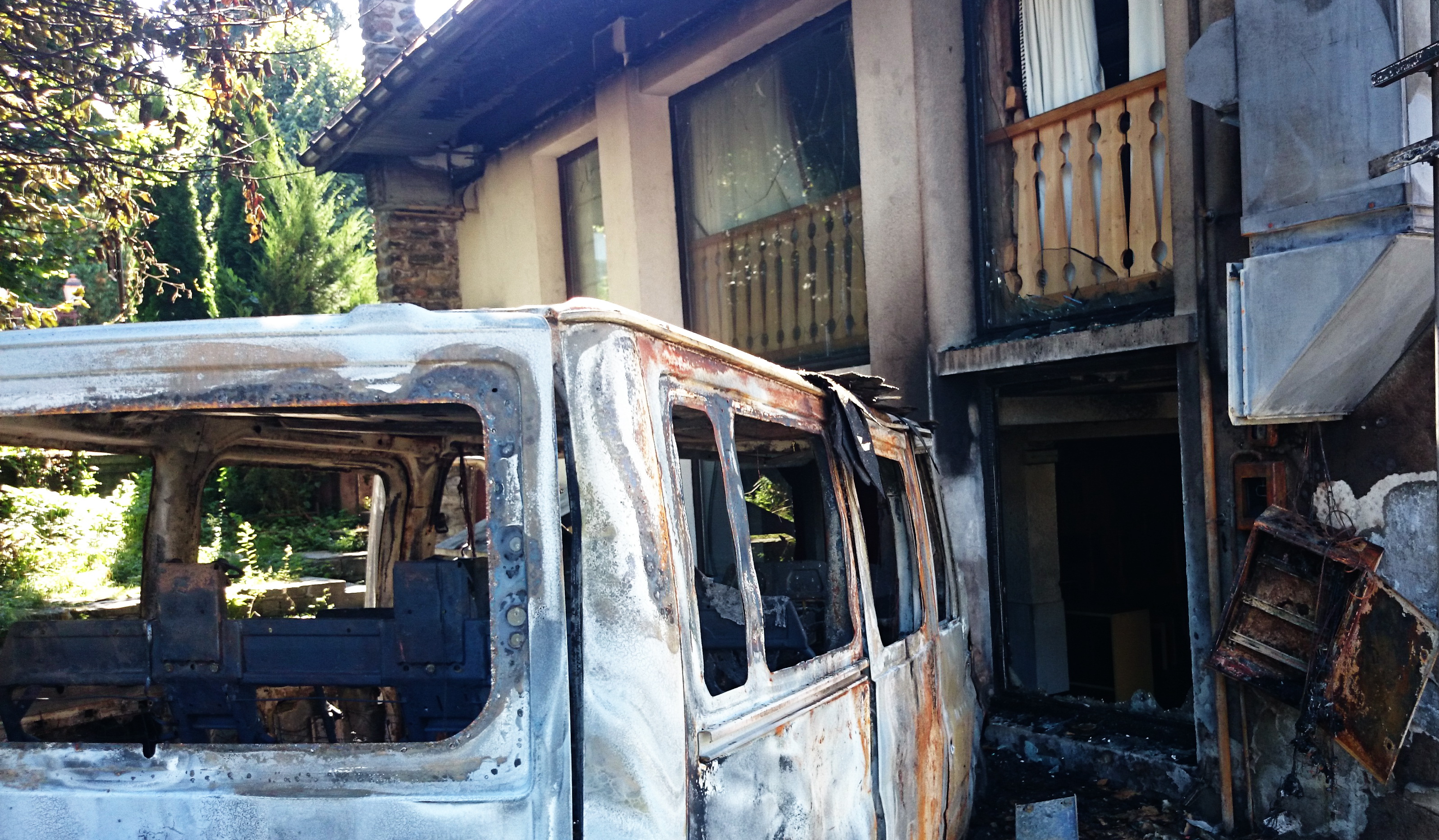 Incendie criminel au Soleil d’Or ? Silence radio chez les policiers