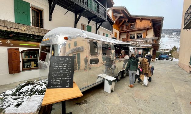 Megève. Emmanuel Renaut installe un food truck devant son « Flocons Village »